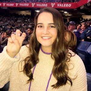 Meet your Posher, Lexy